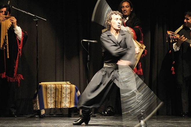 Discover Buenos Aires Tango: La Ventana Show and Optional Dinner Experience