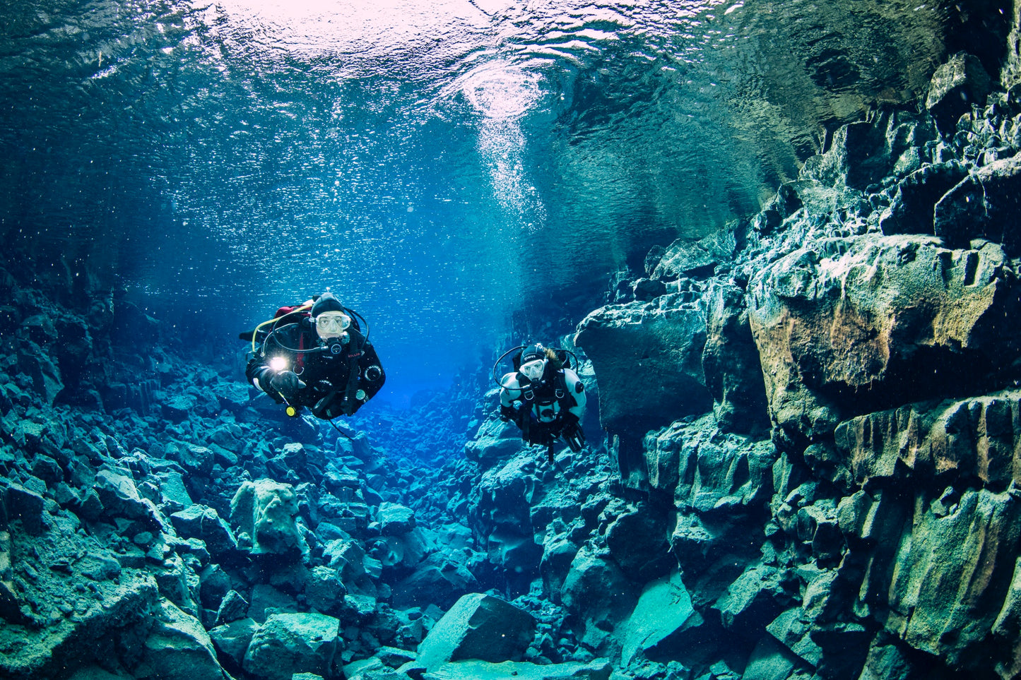 Exclusive Silfra and Davíðsgjá Diving Experience Combo