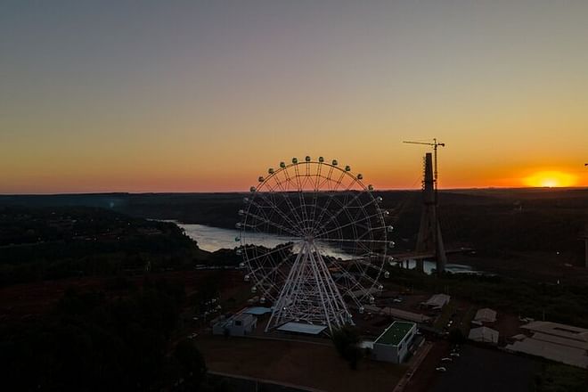 Private Guided Tour: Treasures of Tres Fronteiras and Yip Star Ferris Wheel Experience