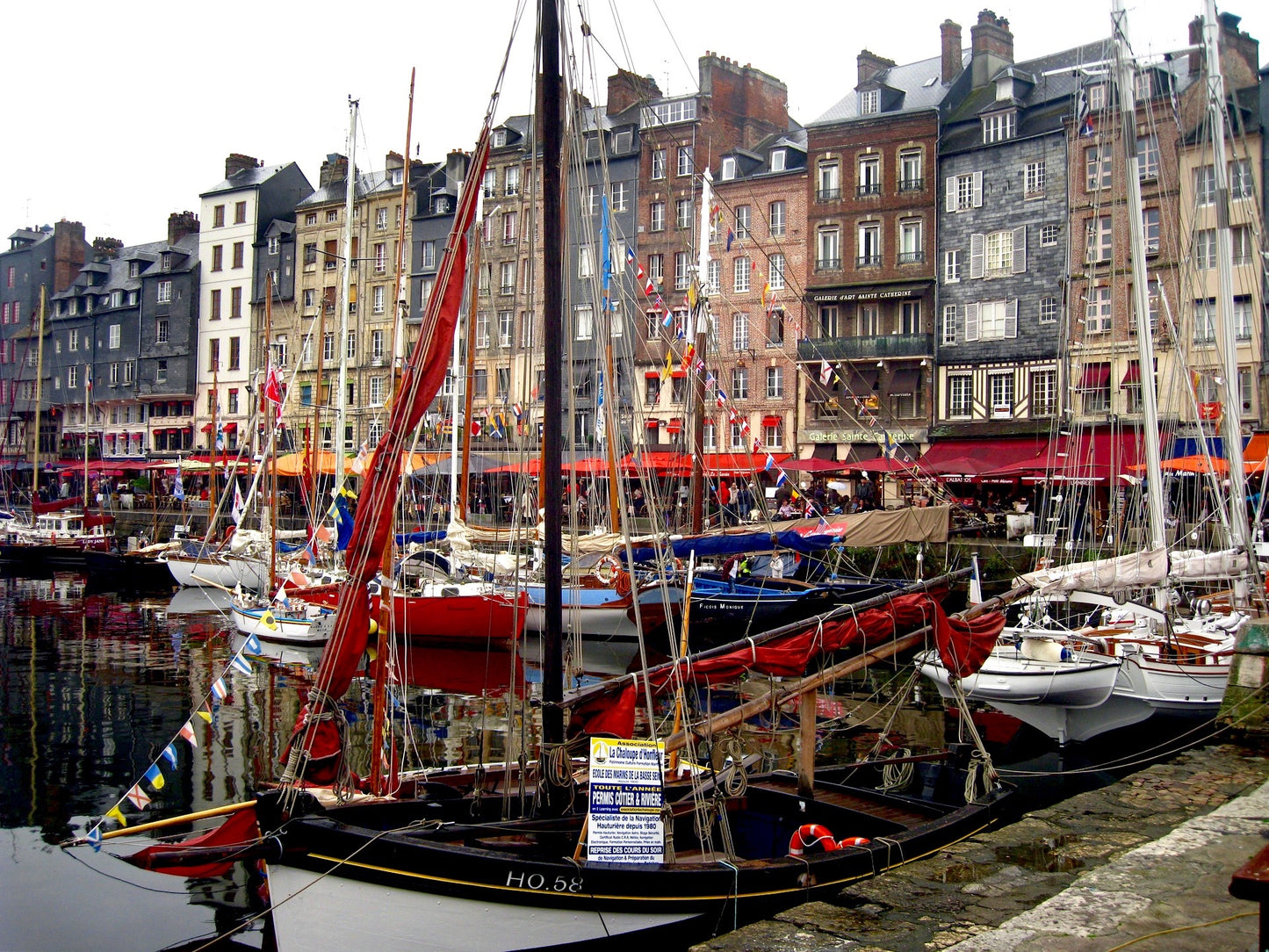 Private Guided Tour of Normandy: Explore Rouen, Honfleur & Deauville