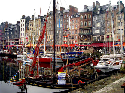 Private Guided Tour of Normandy: Explore Rouen, Honfleur & Deauville