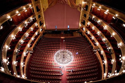 Skip-the-Line Teatro Colón Access with Buenos Aires Palaces Tour