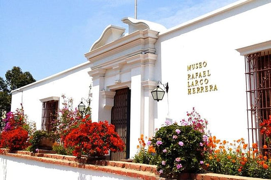 Exclusive Small-Group Tour: Discover the Wonders of the Larco Museum, Lima's Historic Downtown, and the Santo Domingo Convent