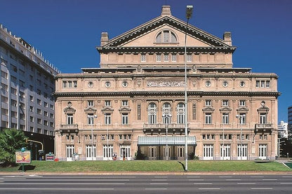 Skip-the-Line Teatro Colón Access with Buenos Aires Palaces Tour