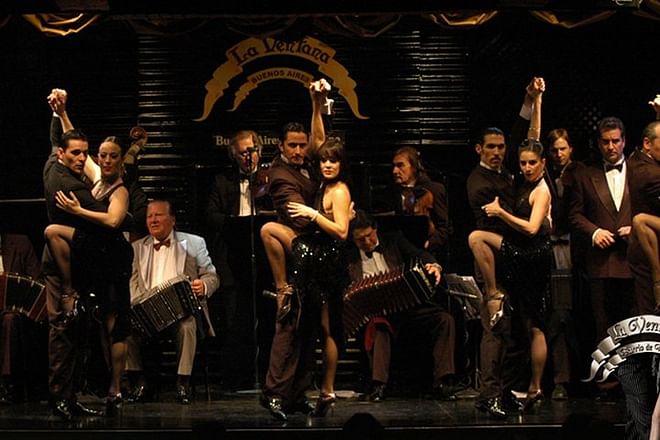 Discover Buenos Aires Tango: La Ventana Show and Optional Dinner Experience