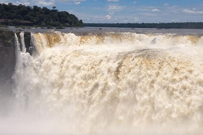 Private Exploration of Iguazu Falls: Unveiling the Majesty of Argentina