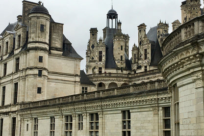 Discover Castles of Normandy, Brittany, and the Loire Valley: A 3-Day Minivan Adventure from Paris