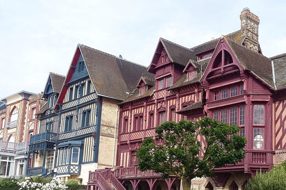 Private Guided Tour of Normandy: Explore Rouen, Honfleur & Deauville