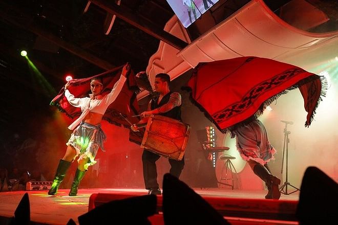 Iguazu Falls Evening Experience: Cultural Music, Dance Show, Dinner, and Transportation